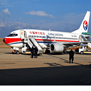 梅县航空货运航空快运业稳步发展的原因是什么？